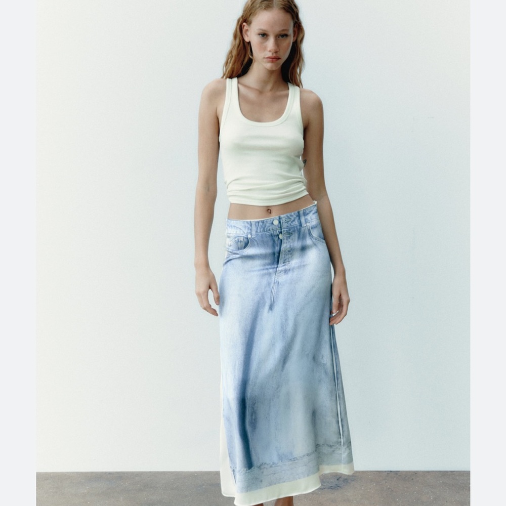 Zara satin denim print skirt new w/tags sold out at Zara